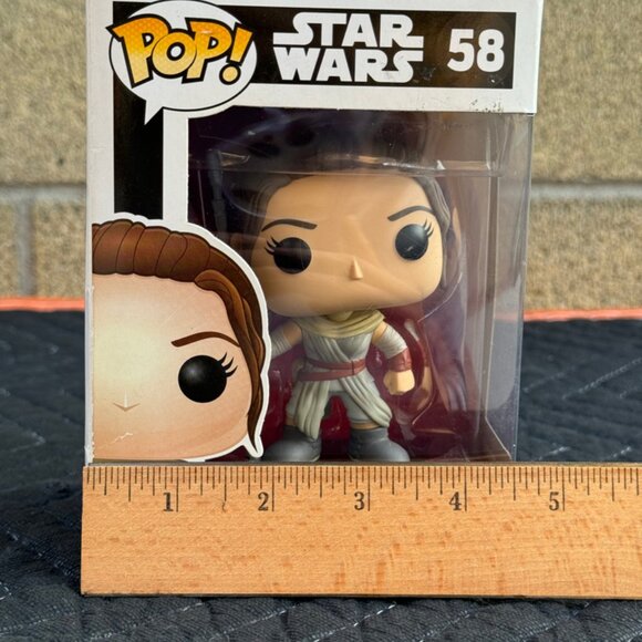 Funko POP! Bobble Head Star Wars Collectible Figure Rey #58 - Picture 8 of 8
